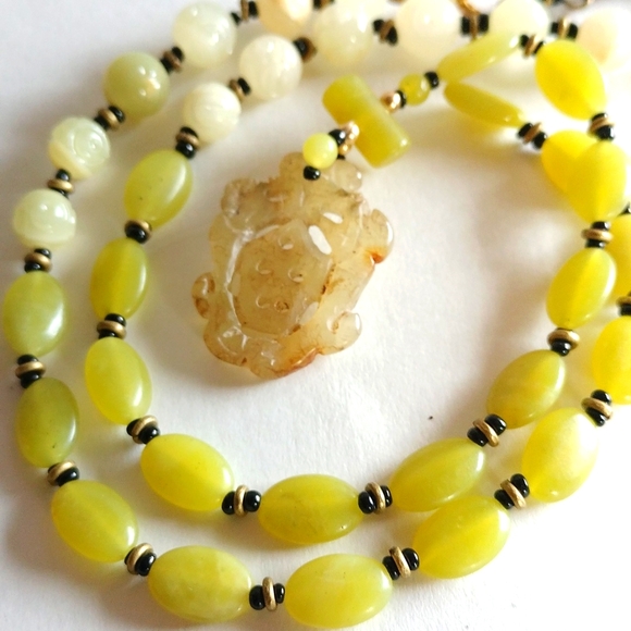 VINTAGE HAND CARVED JADE FOO DOGS CARVED STONES  NECKLACE  19-22" LONG - Picture 6 of 10